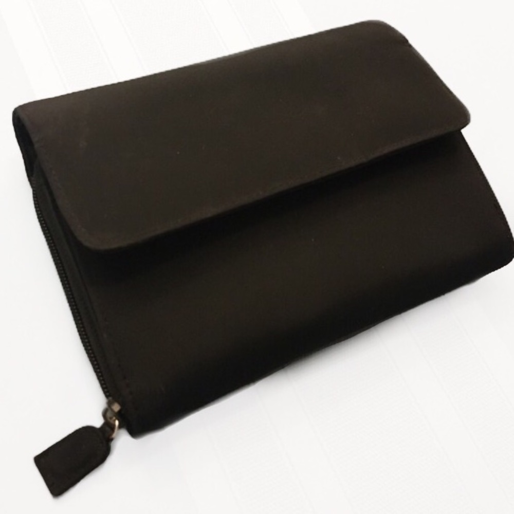 MUNDI Black Clutch Wallet Shoulder Bag Organize 🏆